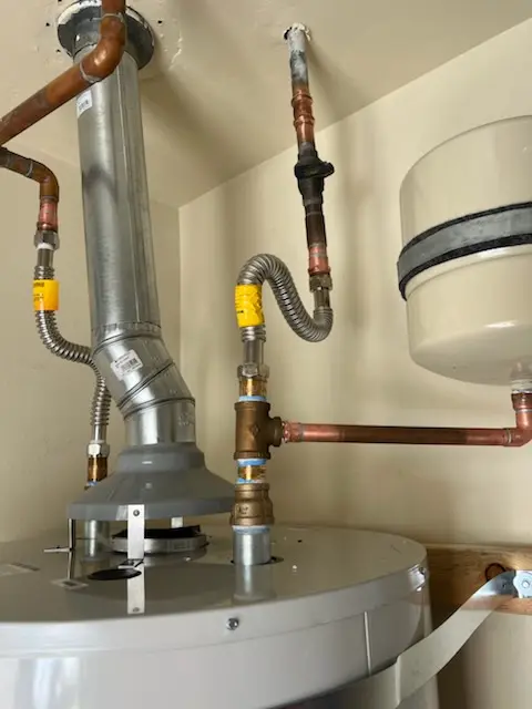 Water heater installation and plumbing repair in Greater Groves